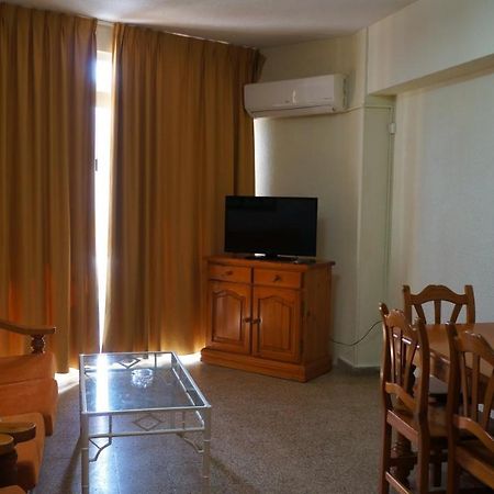 Apartamentos Astoria B - Бенидорм Экстерьер фото